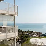 Apartment Peninsula